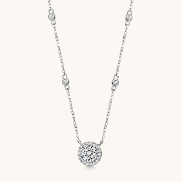 Moissanite Jewelry - NWT 1CT Round Moissanite Halo Pendant Necklace
